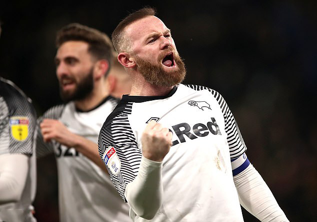 Huyền thoại Wayne Rooney lại gây sốc sân cỏ Anh