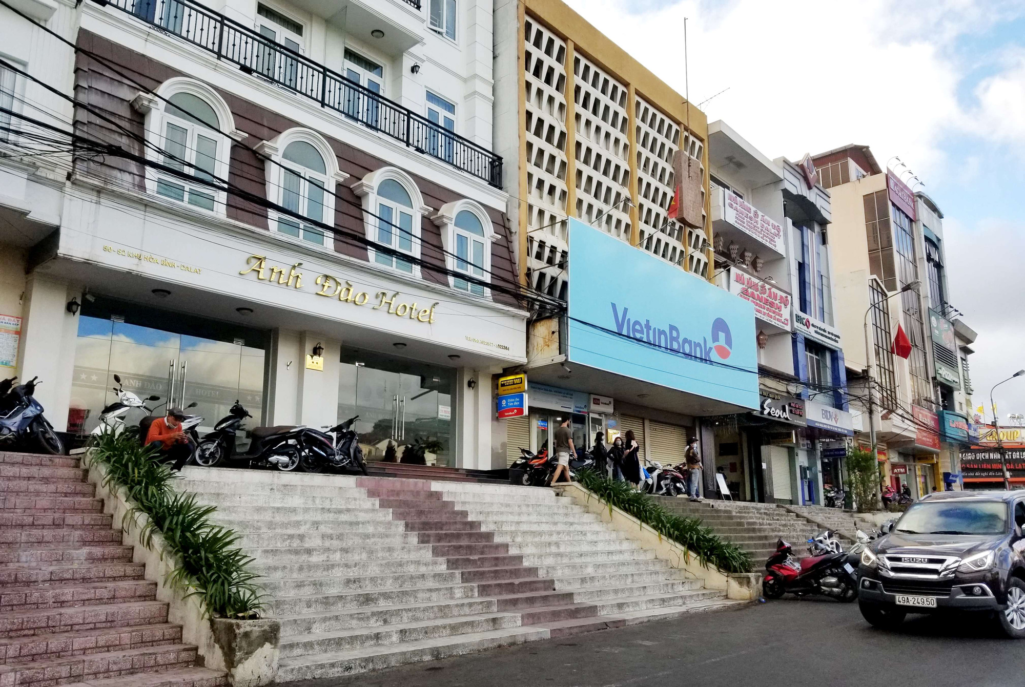 Đ&agrave; Lạt sau Tết vắng kh&aacute;ch, nhiều dịch vụ ế ẩm - Ảnh 6.