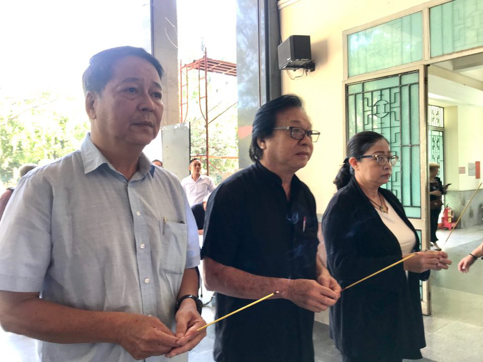 Tiễn đưa NSND Huỳnh Nga về nơi an nghỉ cuối c&ugrave;ng - Ảnh 6.