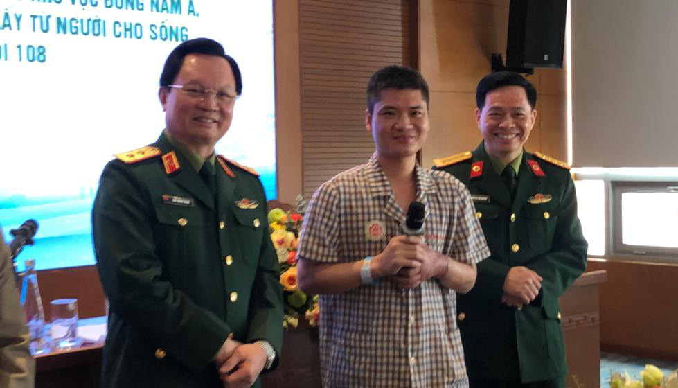 Việt Nam thực hiện th&agrave;nh c&ocirc;ng ca gh&eacute;p chi thể đầu ti&ecirc;n tr&ecirc;n thế giới từ người hiến sống - Ảnh 9.