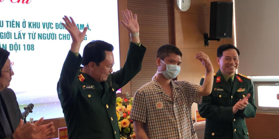 Việt Nam thực hiện th&agrave;nh c&ocirc;ng ca gh&eacute;p chi thể đầu ti&ecirc;n tr&ecirc;n thế giới từ người hiến sống - Ảnh 10.