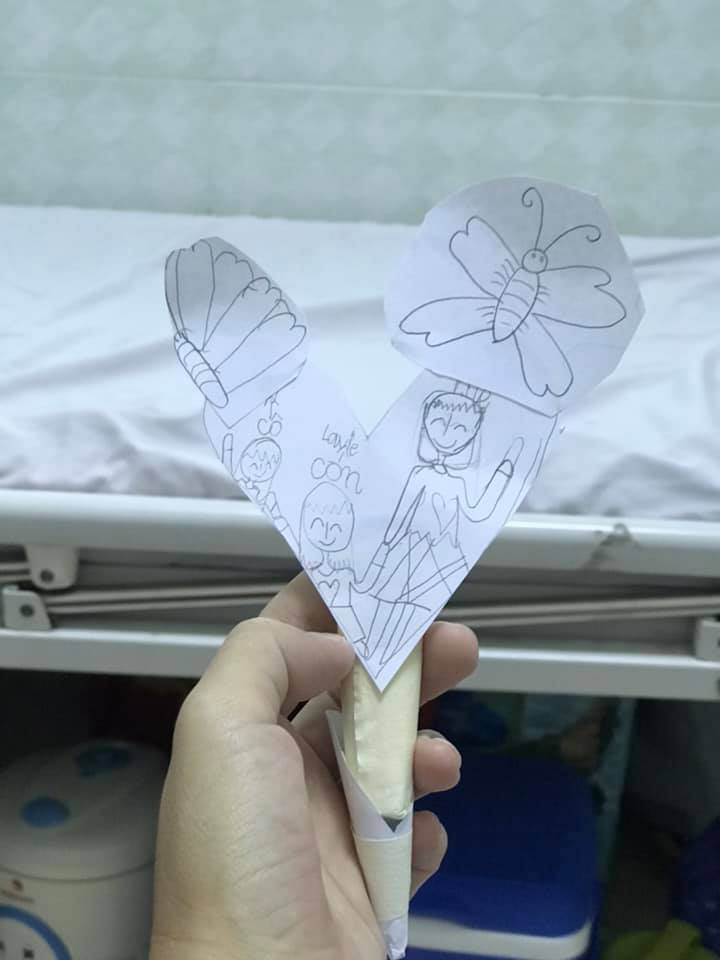 Nhiều nghệ sĩ động viên diễn viên Mai Phương - Ảnh 1.