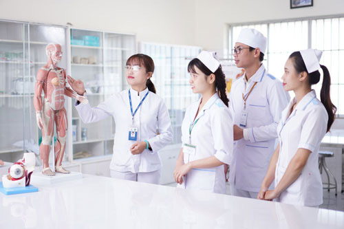 Gia hạn tiếp nhận hồ sơ Chương trình điều dưỡng viên Đức