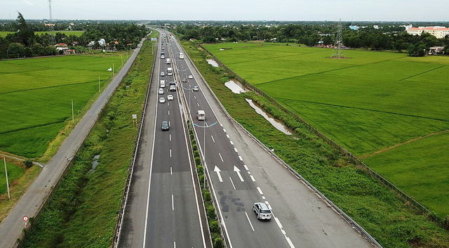 Giải "cơn khát" cao tốc