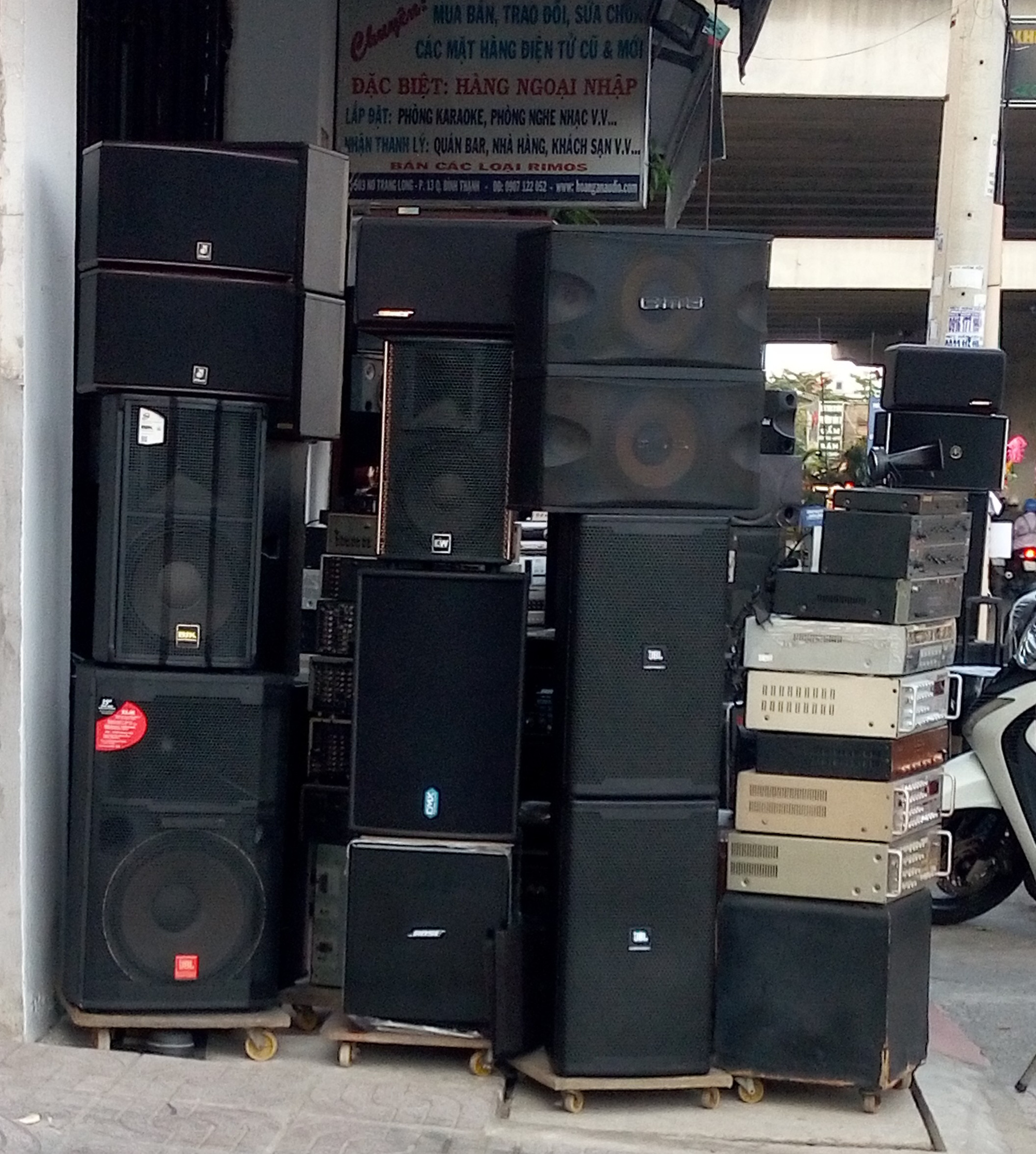 Trị tiếng ồn trong khu dân cư: Người thực thi pháp luật phải quyết liệt