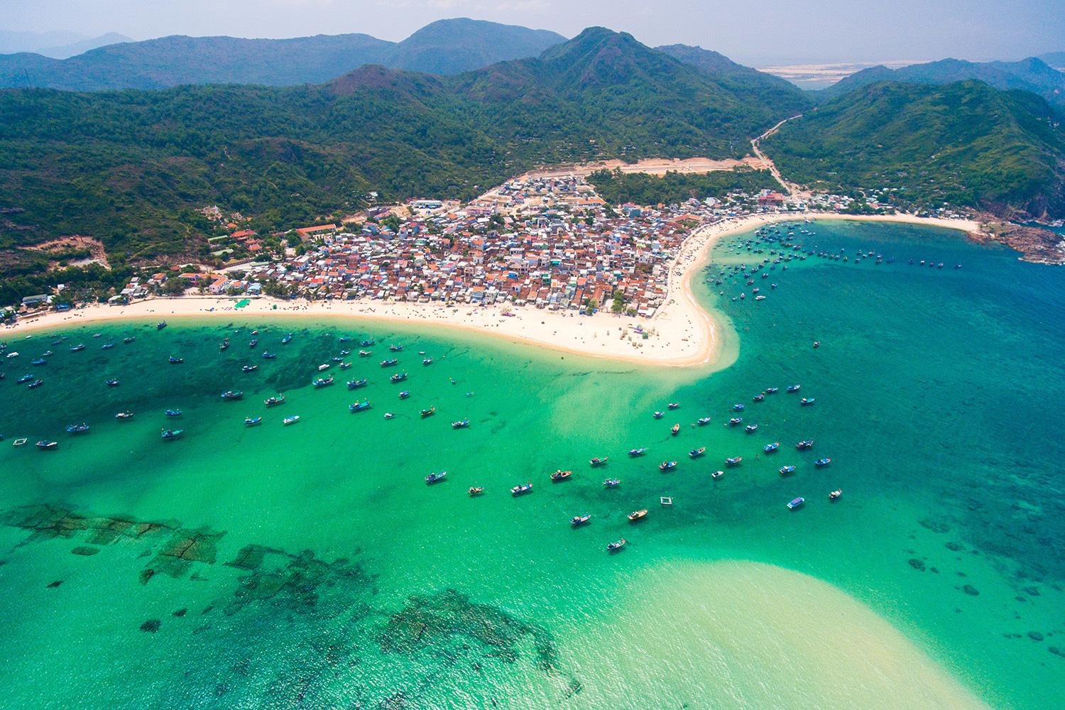 Gợi &yacute; ăn chơi ở Quy Nhơn th&aacute;ng 3 - Ảnh 2.