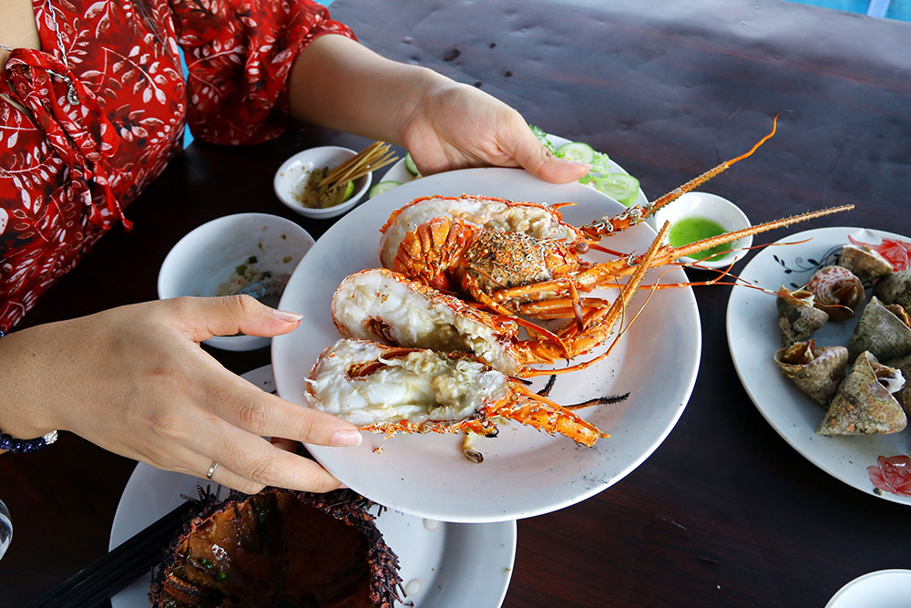 Gợi &yacute; ăn chơi ở Quy Nhơn th&aacute;ng 3 - Ảnh 24.