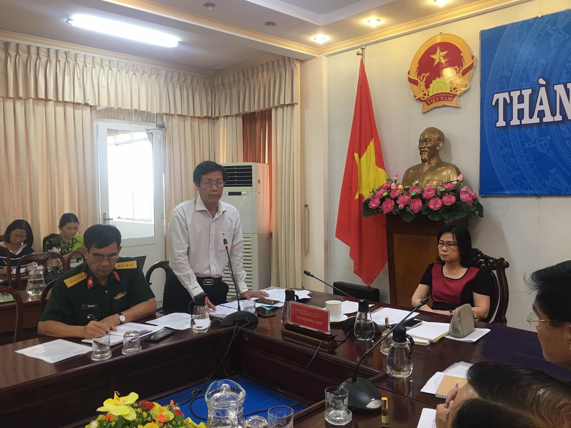 Cần Thơ: Đã tìm được 3 khách về từ vùng dịch Hàn Quốc - Ảnh 1.