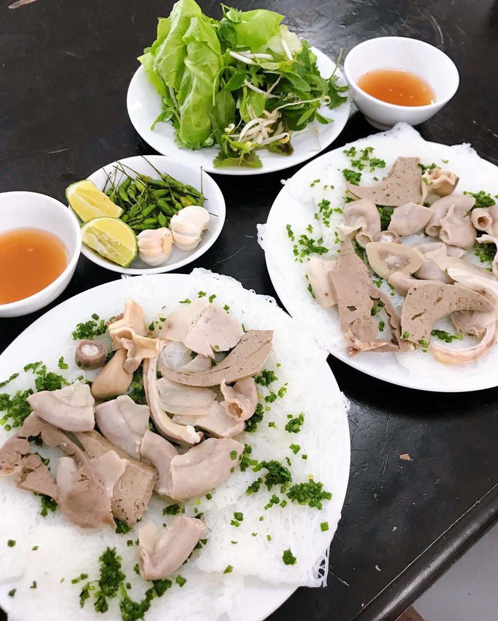 Mắt c&aacute; ngừ đại dương v&agrave; loạt m&oacute;n ngon kh&ocirc;ng n&ecirc;n bỏ qua tại Ph&uacute; Y&ecirc;n - Ảnh 12.