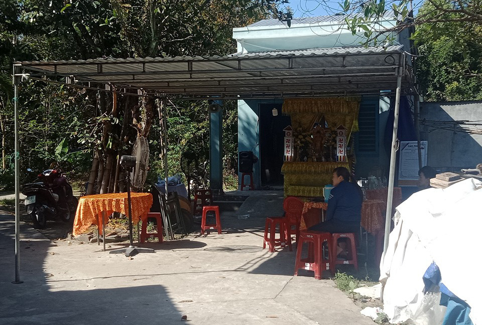 Đi nhậu về, con trai đánh cha tử vong