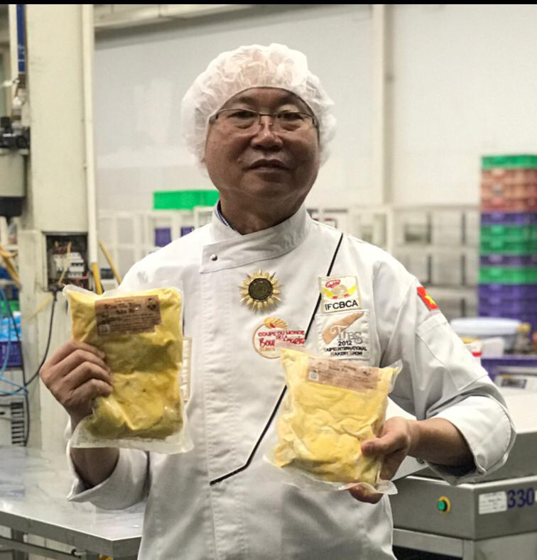 &Ocirc;ng Kao Si&ecirc;u Lực tiếp tục g&acirc;y sốt với b&aacute;nh m&igrave; thanh long sầu ri&ecirc;ng - Ảnh 2.