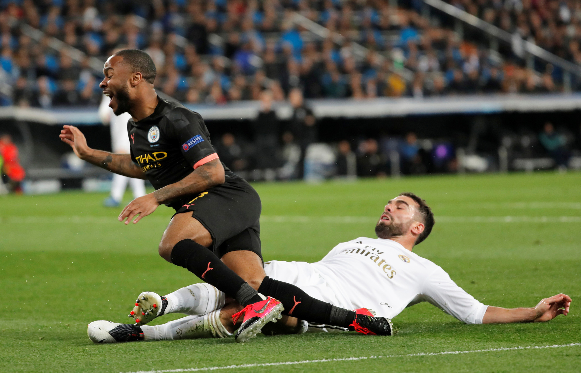 Man City ngược d&ograve;ng, Real Madrid gục ng&atilde; kh&oacute; tin ở Bernabeu - Ảnh 7.