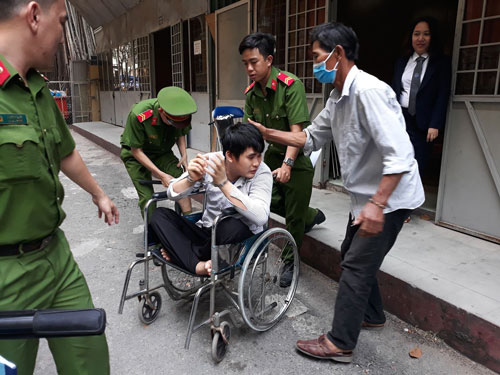 Đứa con bồng bột và phiên xử khó quên