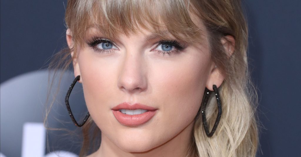 Taylor Swift g&acirc;y tranh c&atilde;i khi cải trang nam nhi, c&agrave; khịa đ&agrave;n &ocirc;ng - Ảnh 2.