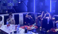 Tiệc thác loạn trong quán karaoke M&T bị đánh úp