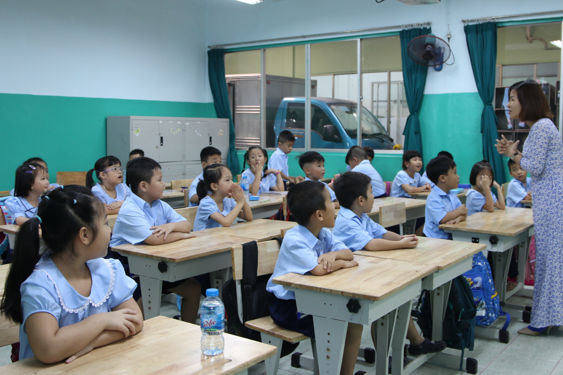 Sở GD-ĐT TP HCM lấy ý kiến phụ huynh về việc cho học sinh đi học lại