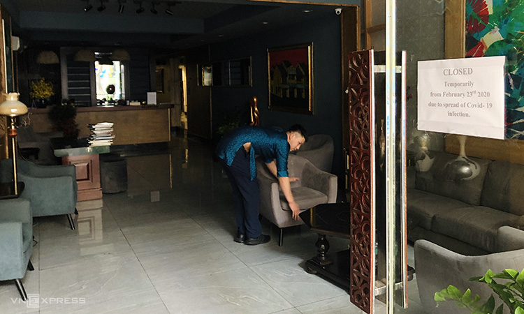 Nhiều kh&aacute;ch sạn phố cổ H&agrave; Nội đ&oacute;ng cửa v&igrave; ế kh&aacute;ch - Ảnh 1.
