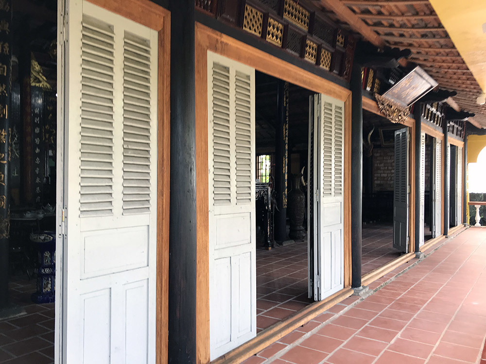 Chi&ecirc;m ngưỡng căn nh&agrave; c&oacute; hơn 100 b&aacute;u vật độc nhất ở miền T&acirc;y - Ảnh 3.
