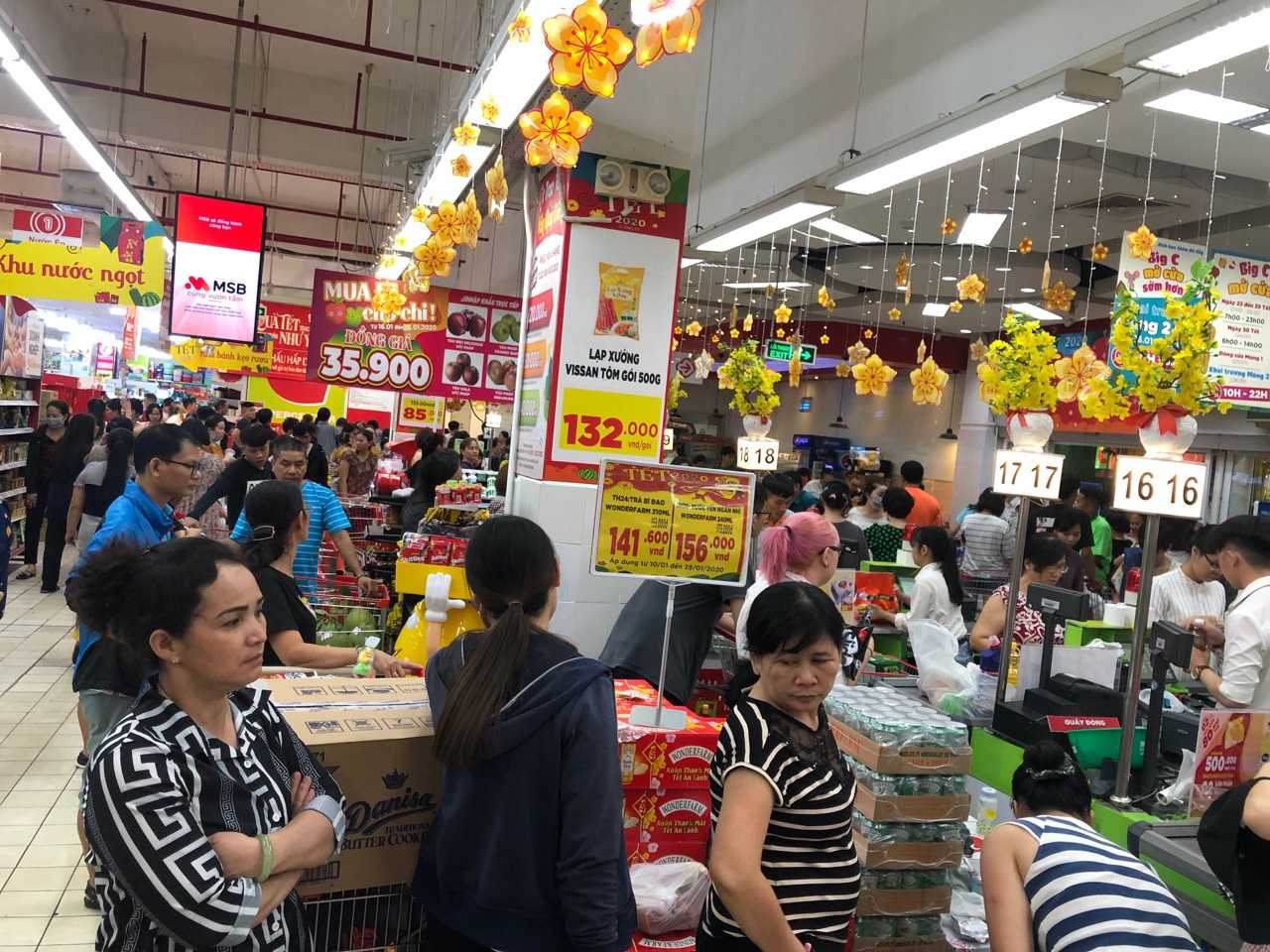 Nếu dịch Covid-19 lây lan trong cộng đồng, TP HCM cung ứng hàng hóa thế nào?