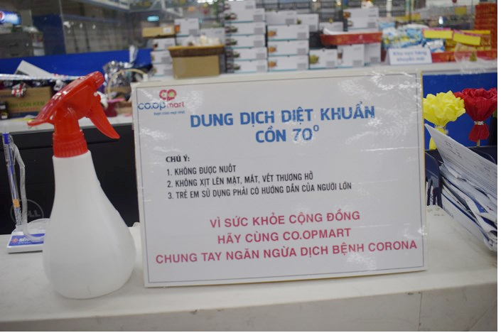 Si&ecirc;u thị tung nhiều biện ph&aacute;p ph&ograve;ng dịch Covid-19 - Ảnh 2.