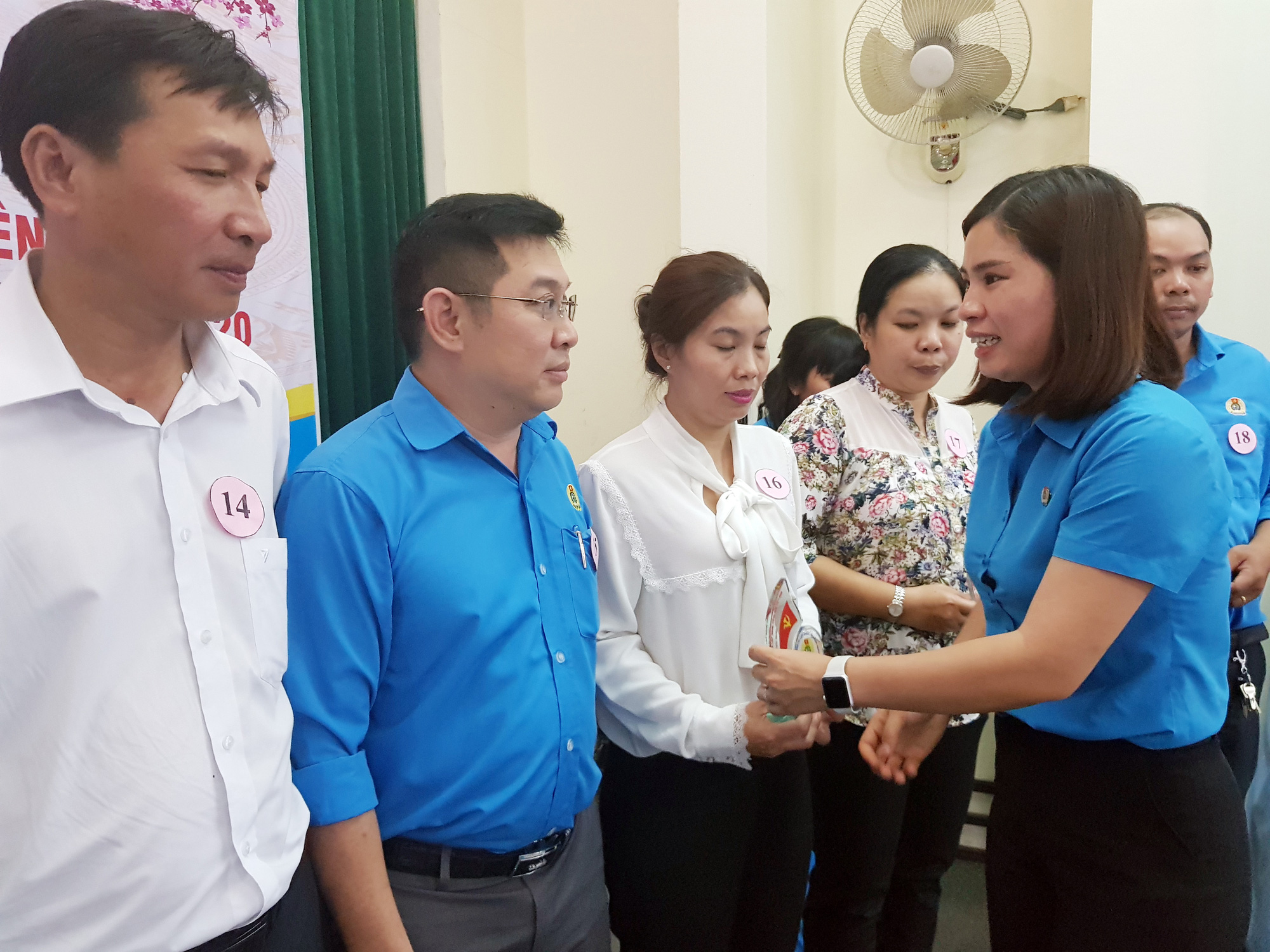 Tuyên dương gương sáng đảng viên