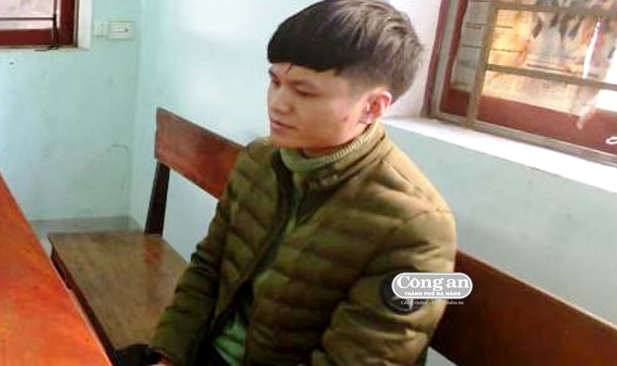 T&ecirc;n tội phạm nguy hiểm bị hạ trong t&iacute;ch tắc - Ảnh 1.