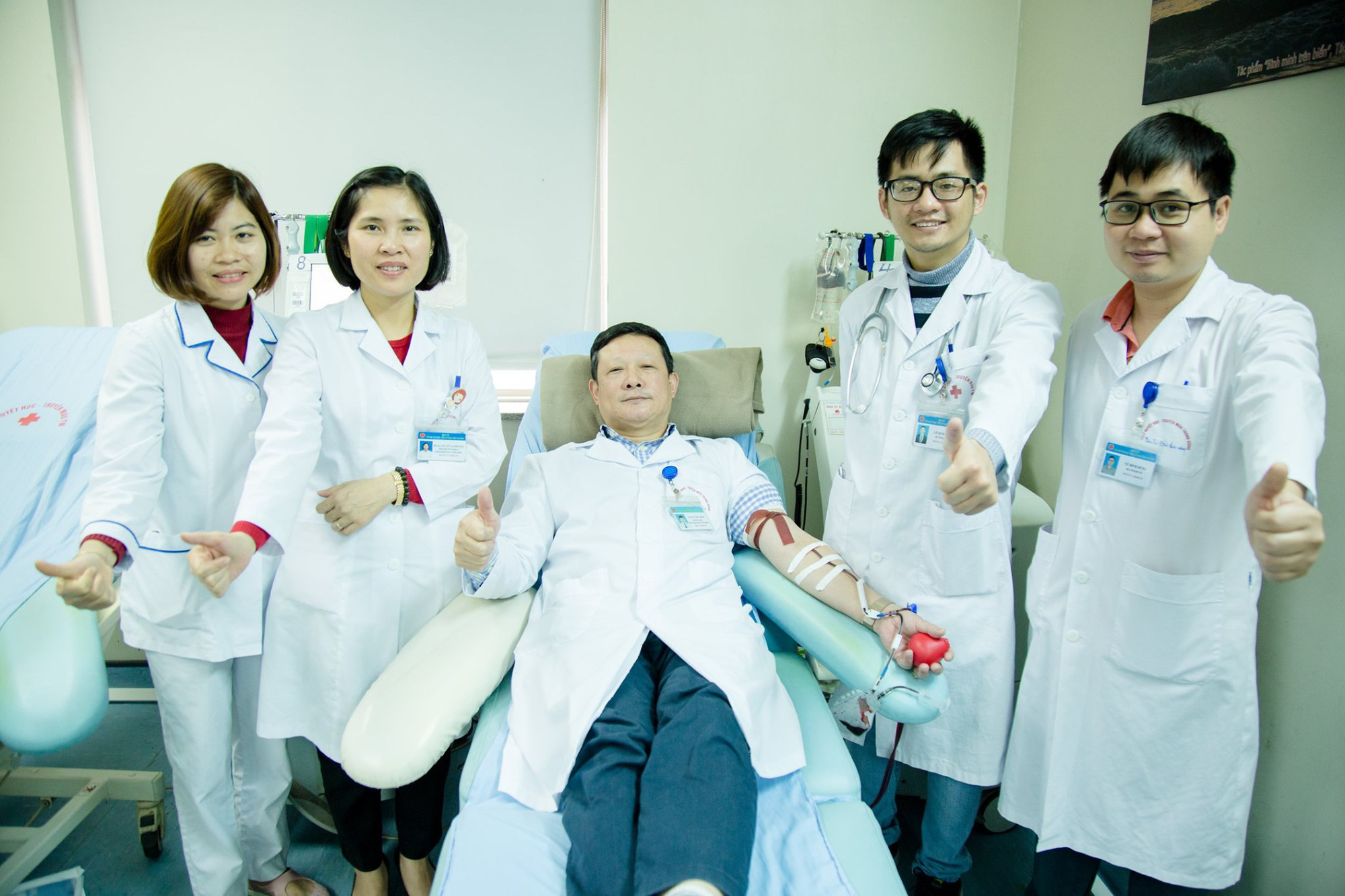 Kho m&aacute;u lớn nhất miền Bắc chỉ c&ograve;n gần 6.000 đơn vị - Ảnh 2.