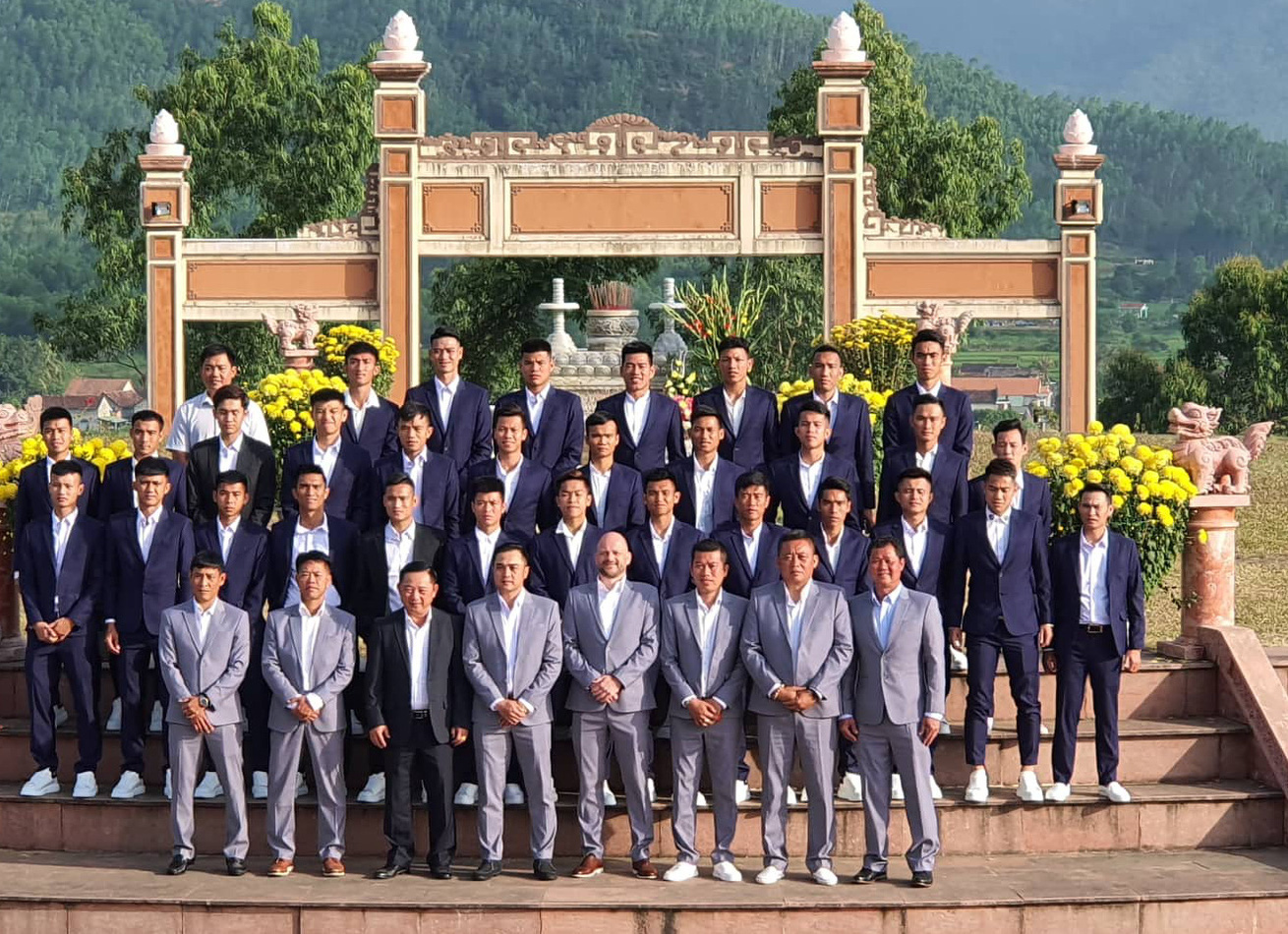 CLB Bình Định hoãn xuất quân vì corona, HLV Nguyễn Đức Thắng điểm danh đối thủ đua thăng hạng V-League