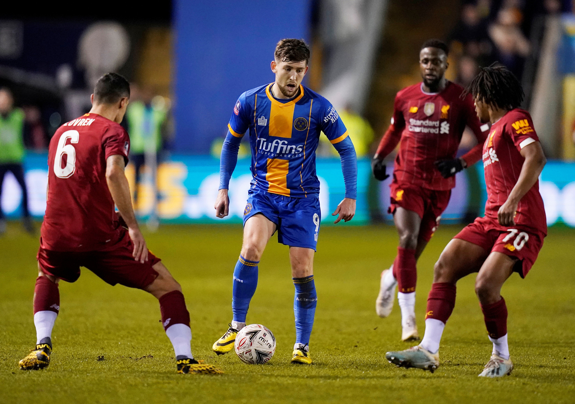 Tẩy chay FA Cup, dàn sao Liverpool sang Mỹ nghỉ đông