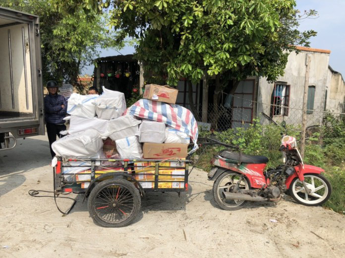 Gặp công an, tài xế bỏ chạy để lại 500kg động vật, mực ống không rõ nguồn gốc