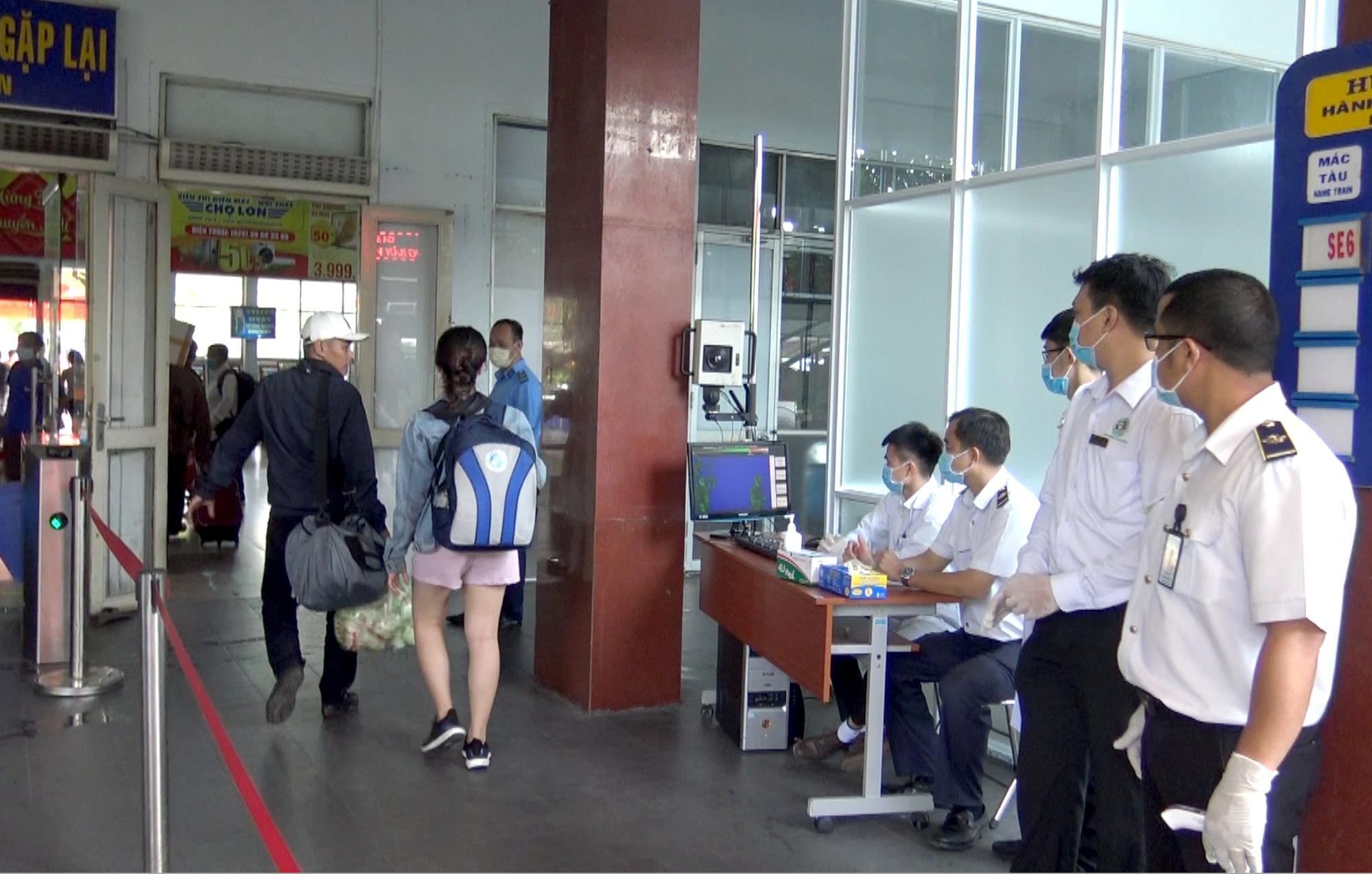 Phòng chống dịch virus corona: "Chốt chặn" kiểm soát khách đến Ga Sài Gòn