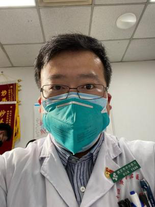 Trung Quốc: B&aacute;c sĩ cảnh b&aacute;o sớm về virus corona mới đ&atilde; qua đời - Ảnh 2.