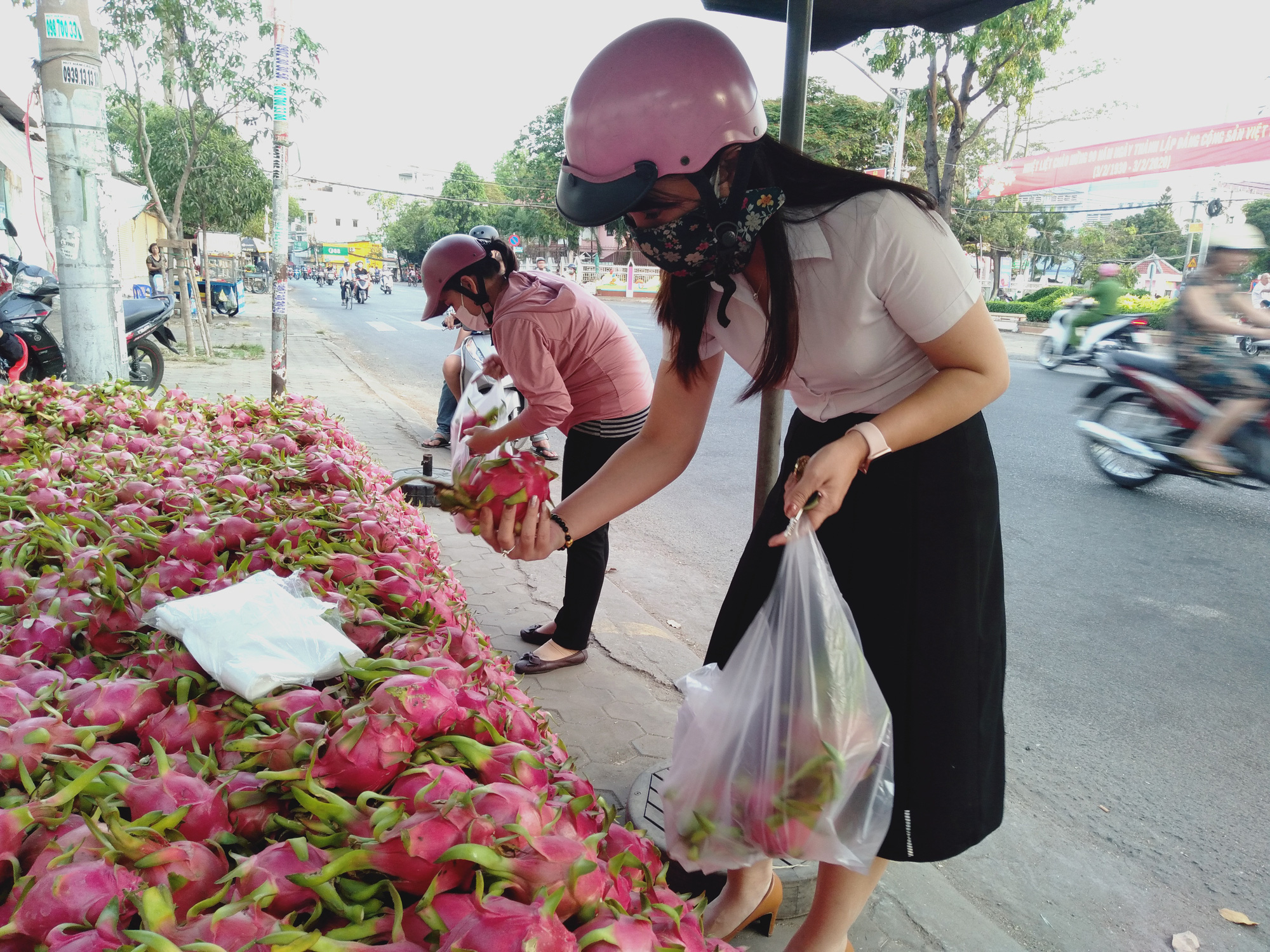 Tình người trong đại dịch corona - Ảnh 8.