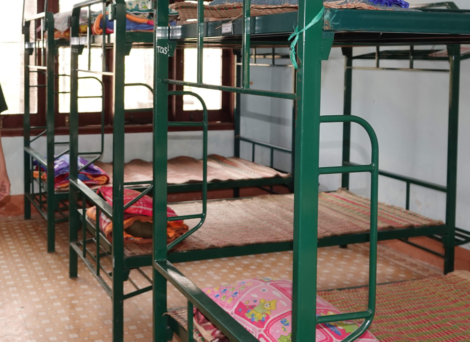 B&igrave;nh Định lập 2 khu c&aacute;ch ly tiếp nhận 1.260 c&ocirc;ng d&acirc;n trở về từ quốc gia c&oacute; dịch - Ảnh 1.