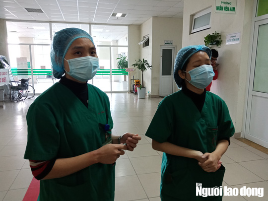 V&agrave;o tuyến đầu điều trị 4 bệnh nh&acirc;n dương t&iacute;nh virus corona - Ảnh 7.