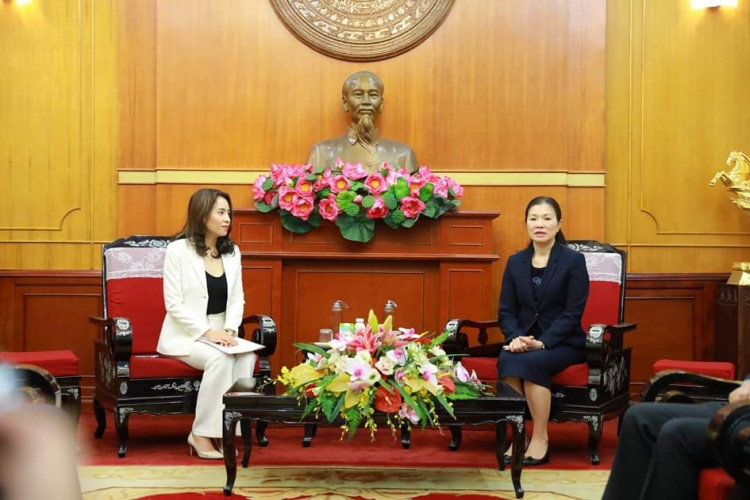 Tặng 1 triệu ly sữa tươi cho c&aacute;n bộ v&agrave; nh&acirc;n d&acirc;n tham gia ph&ograve;ng, chống dịch Covid-19 - Ảnh 2.