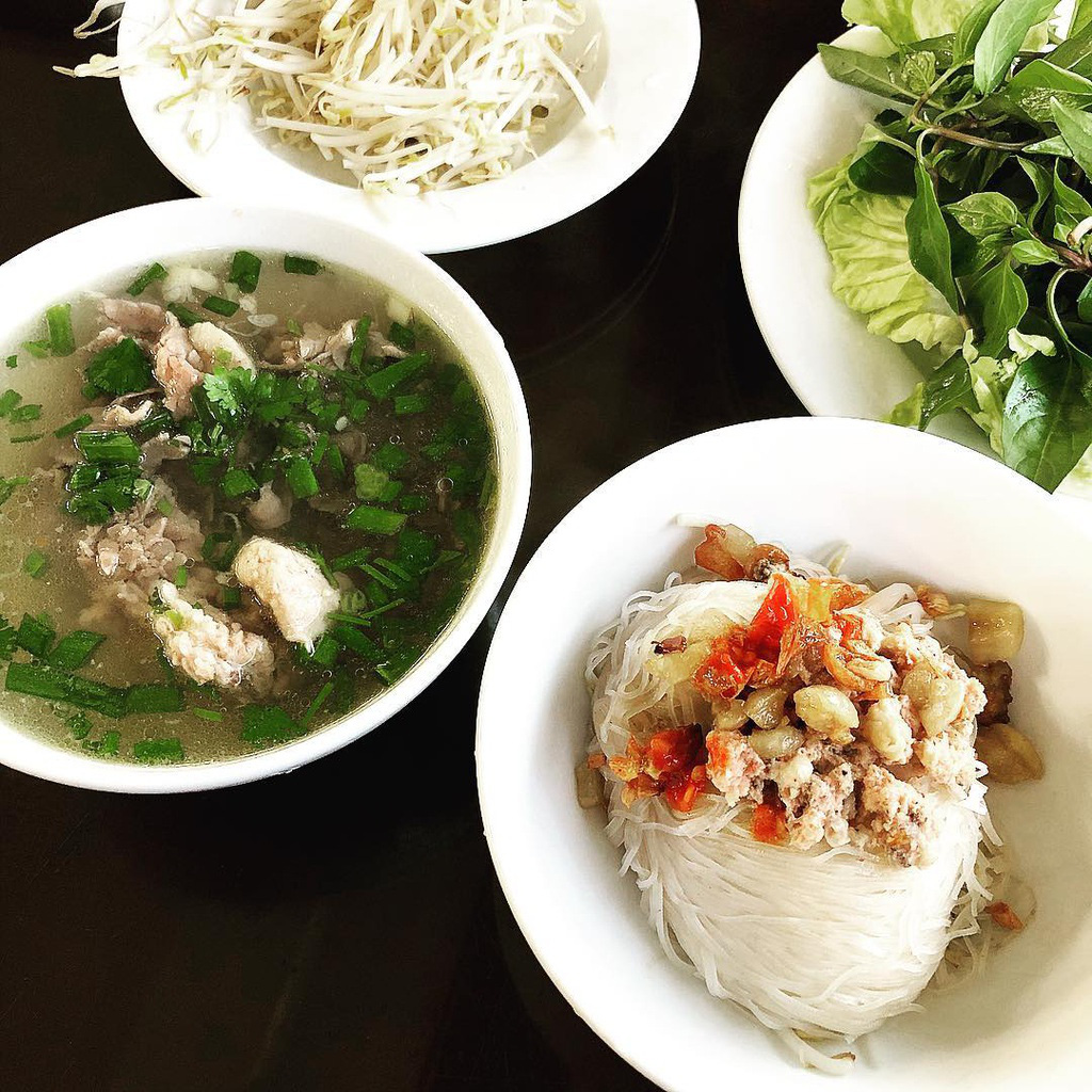 B&uacute;n cua thối v&agrave; những m&oacute;n phải thử khi tới phố n&uacute;i Pleiku - Ảnh 1.