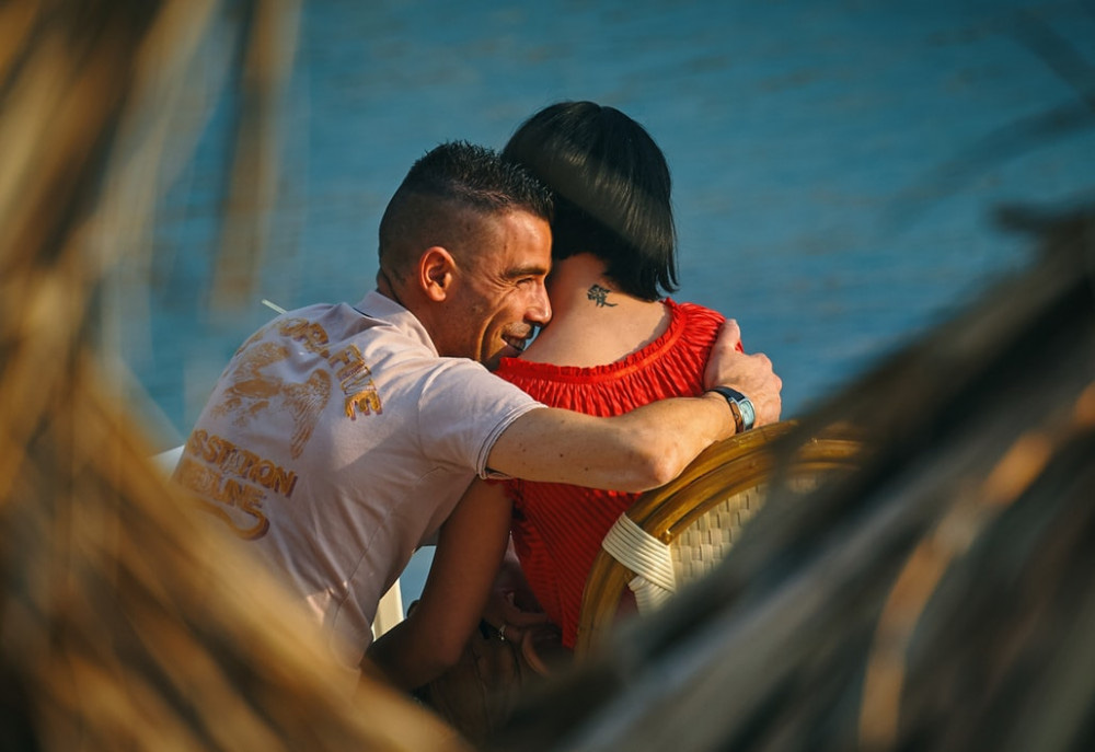 Anh ấy c&oacute; c&ograve;n y&ecirc;u v&agrave; muốn quay lại? - Ảnh 1.