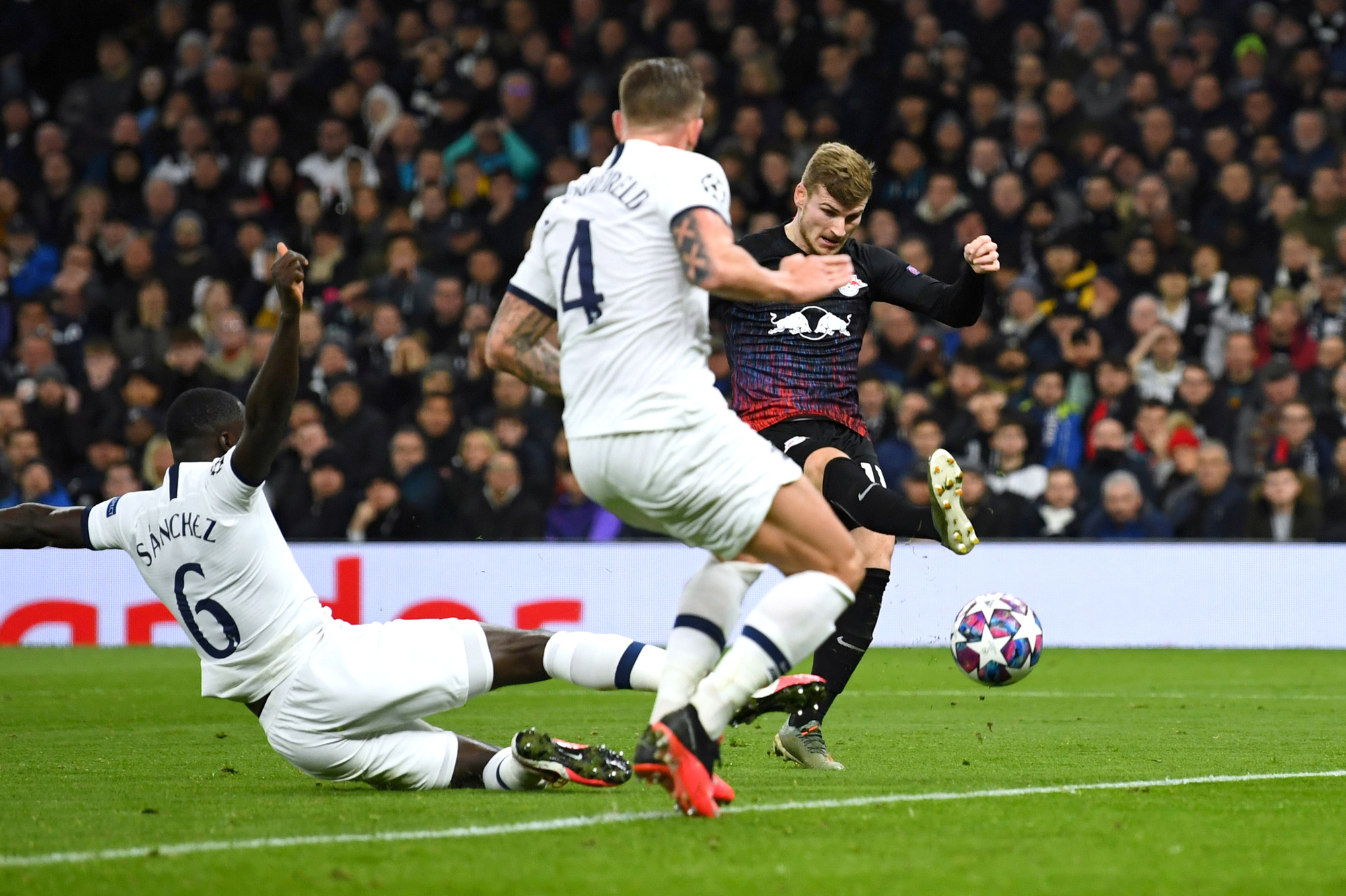 RB Leipzig - Tottenham: Ng&agrave;y định mệnh của Jose Mourinho - Ảnh 1.