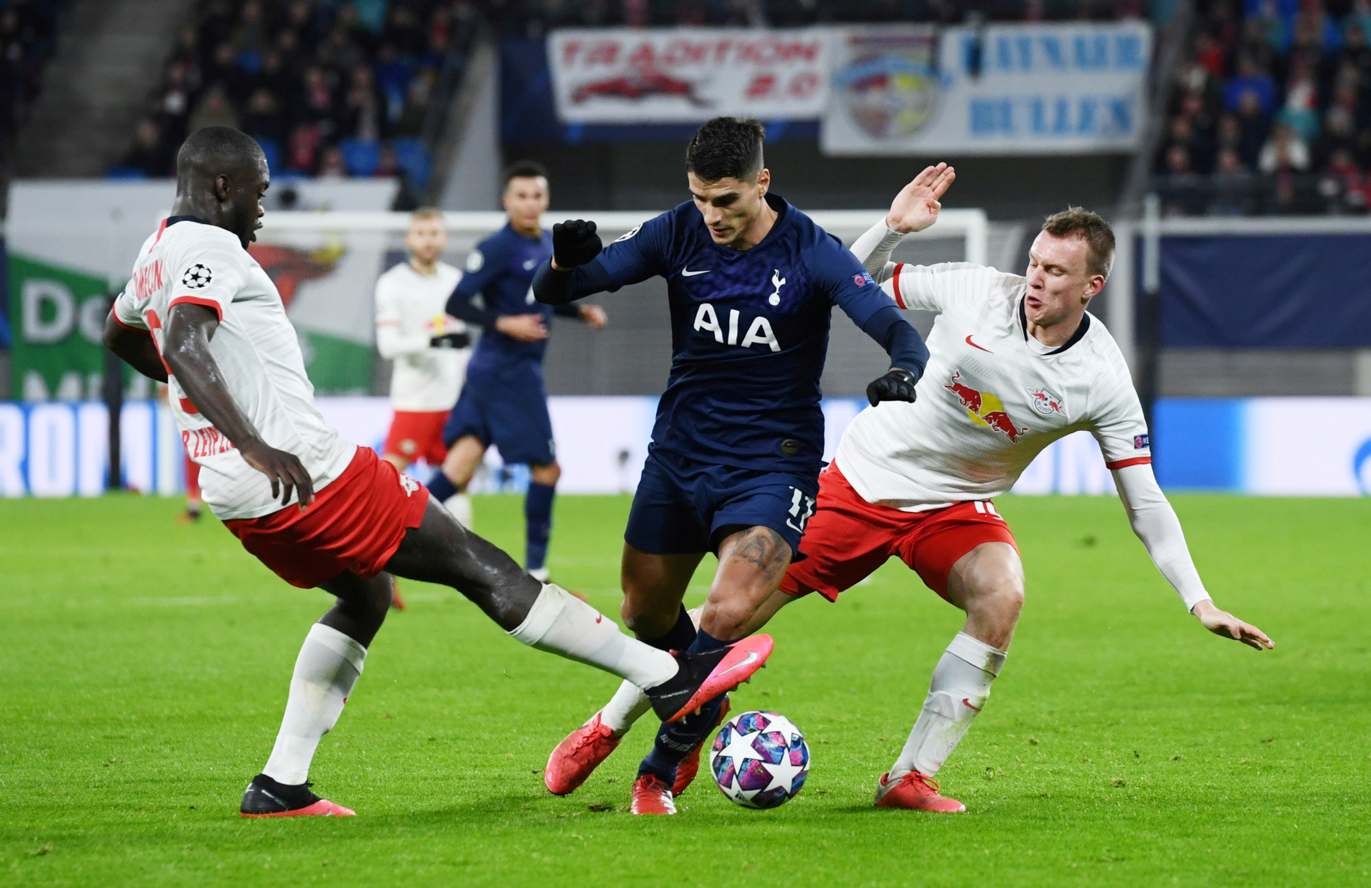 Thua tan tác ở Leipzig, Tottenham thành cựu á quân Champions League