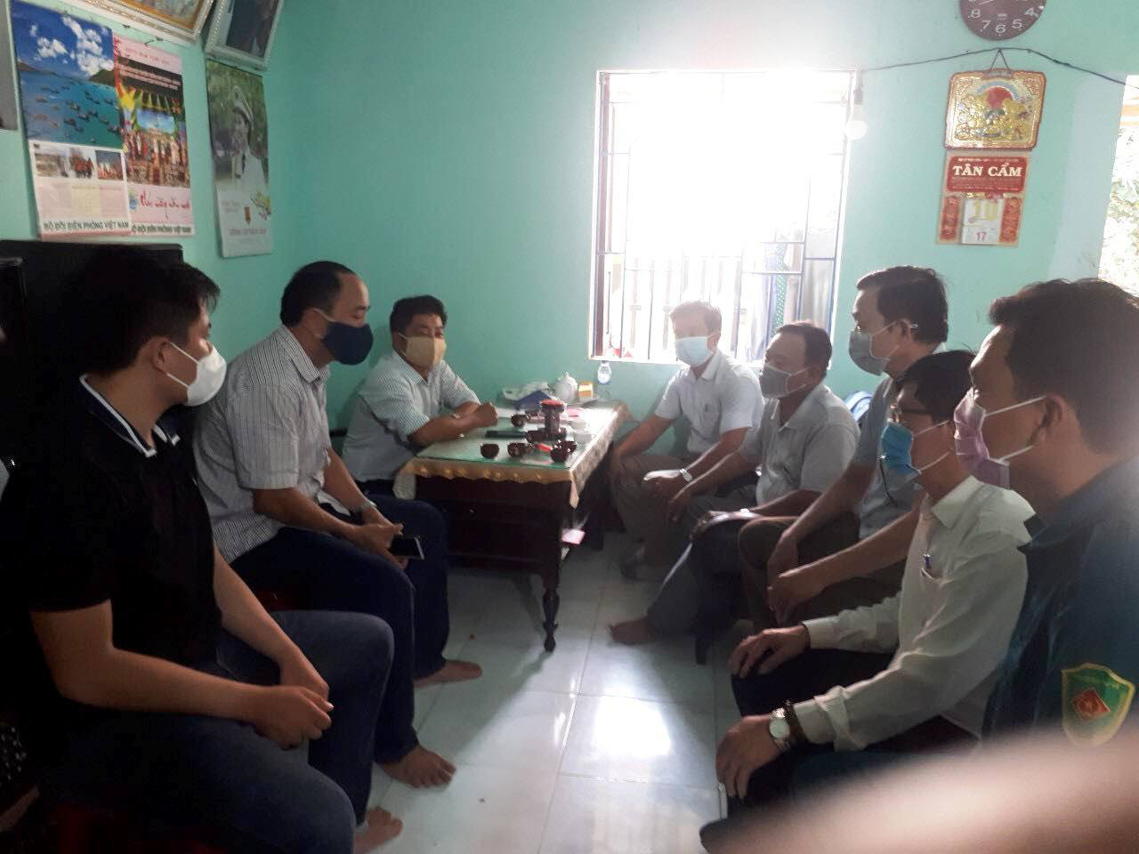 Gia đình Quảng Ngãi tạm hoãn đám cưới con, chung tay cùng cộng đồng chống Covid-19 - Ảnh 1.