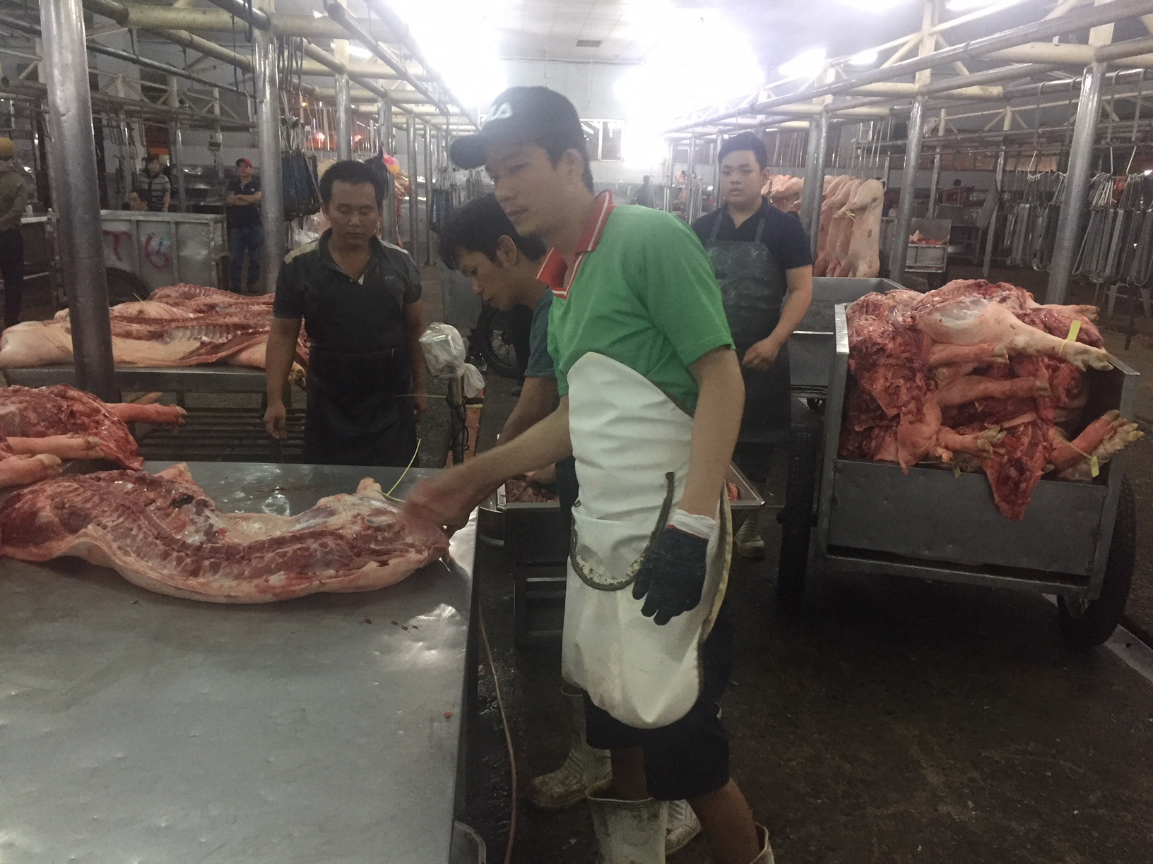 Gi&aacute; heo nhiều nơi vượt xa mốc 80.000 đồng/kg - Ảnh 1.