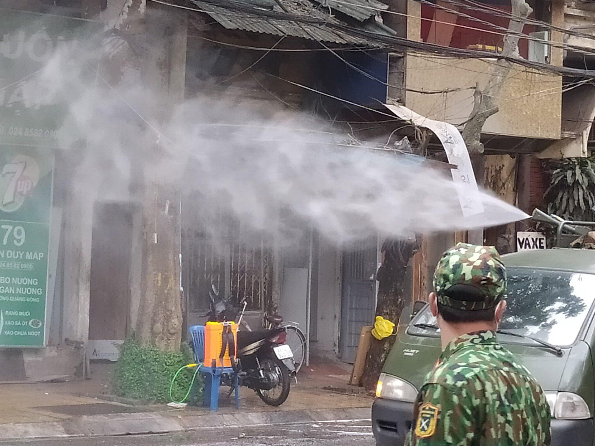 Thêm 2 ca Covid-19 mới là tiếp viên hàng không và người giúp việc trong tòa nhà ca 17