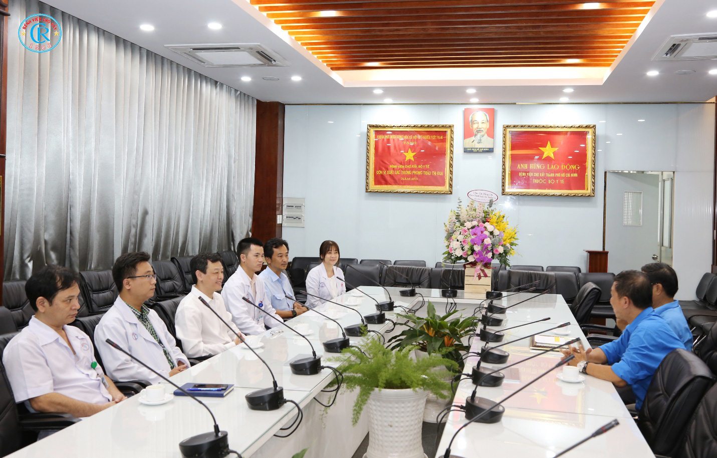 Bệnh viện Chợ Rẫy sẵn s&agrave;ng hỗ trợ c&aacute;c khu c&ocirc;ng  nghiệp TP HCM chống dịch Covid-19 - Ảnh 2.