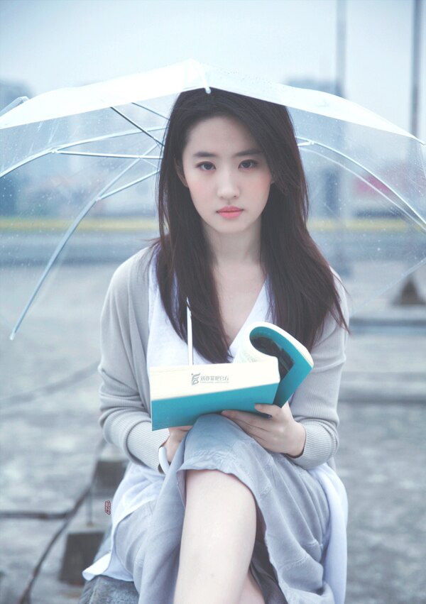 Những mỹ nh&acirc;n Hoa ngữ sở hữu đ&ocirc;i mắt biết n&oacute;i, h&uacute;t hồn kh&aacute;n giả - Ảnh 8.