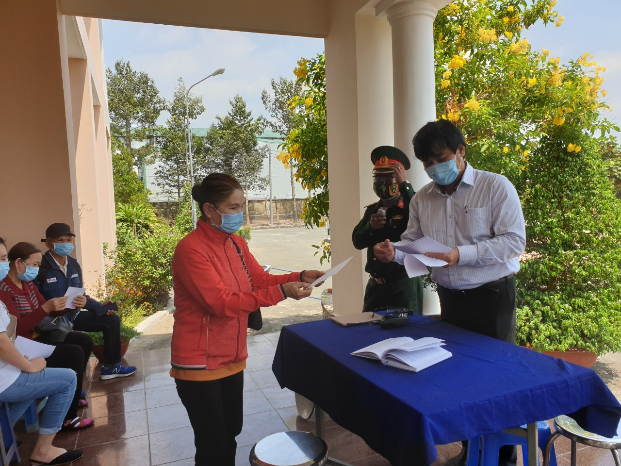 Nhẹ người sau thời gian cách ly Covid-19 - Ảnh 1.