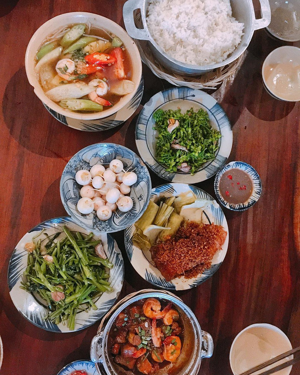 Những qu&aacute;n cơm ngon như nh&agrave; l&agrave;m ở TP HCM - Ảnh 3.