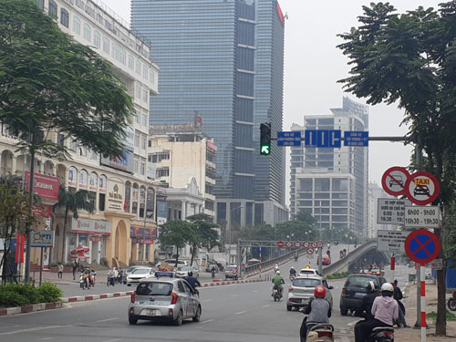 Kiến nghị bỏ biển cấm taxi trên 11 tuyến phố ở thủ đô Hà Nội