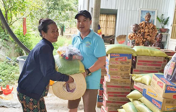 Lan tỏa yêu thương