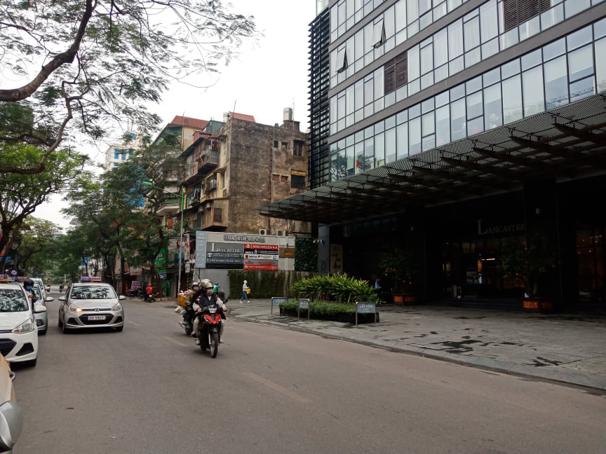 Nam bệnh nhân Covid-19 mới ở Hà Nội đã tiếp xúc nhiều người ở nơi làm việc